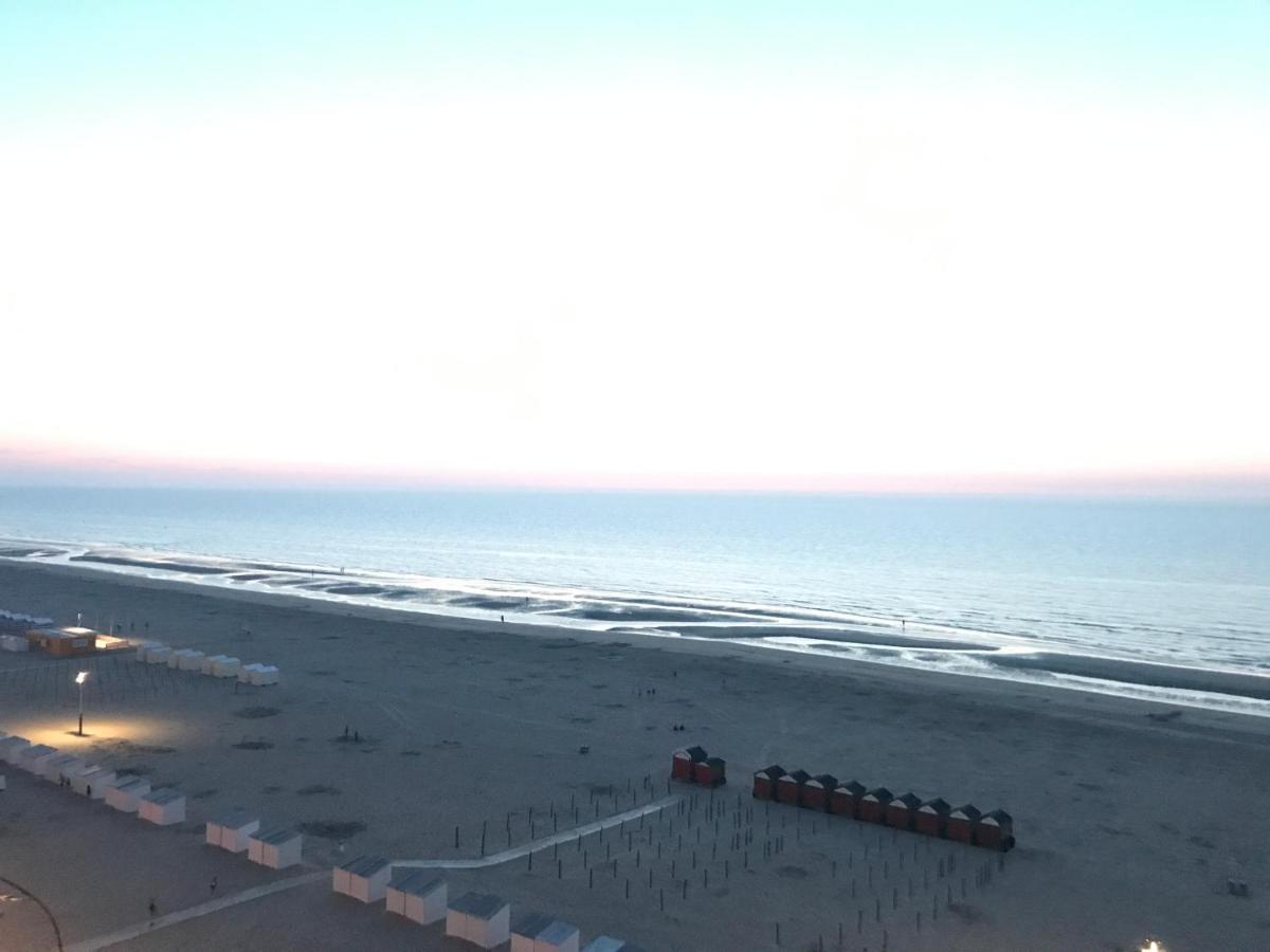 Zeedijk44 - Frontal Sea View Penthouse Apartment Де Пане Екстериор снимка